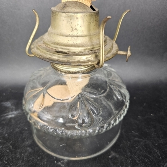 Antique/vintage eagle oil lamp, made in the USA - Picture 4 of 7